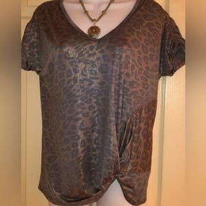 Democracy metallic cheetah silky shirt size S/M